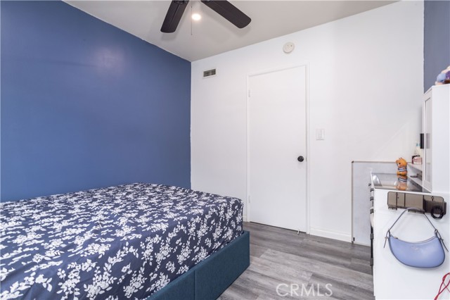 Detail Gallery Image 28 of 39 For 19127 Enadia, Reseda,  CA 91335 - 4 Beds | 2 Baths