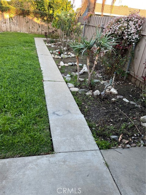 635 Myrtle #2, Glendora CA: https://media.crmls.org/medias/f8867f92-62fa-45bb-bd87-b2c0a821bba4.jpg