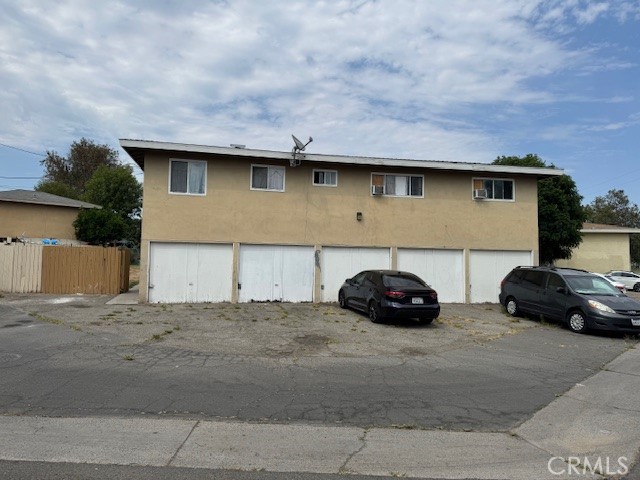 Detail Gallery Image 8 of 14 For 231 S Laxore St, Anaheim,  CA 92804 - – Beds | – Baths