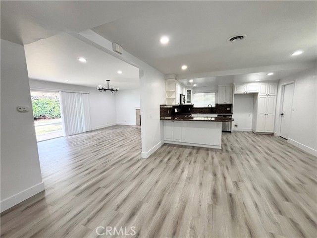 Detail Gallery Image 4 of 20 For 133 S Lone Hill Ave, Glendora,  CA 91741 - 3 Beds | 2 Baths