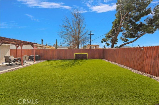 Detail Gallery Image 36 of 56 For 14396 Mojave Ln, Victorville,  CA 92394 - 4 Beds | 2 Baths