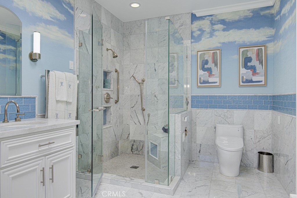 https://media.crmls.org/medias/f88737b1-c9ce-4f09-958e-ed636e332e9c.jpg?preset=X-Large