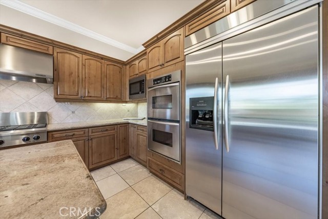 Image 12 of 24 For 1540 Golden Valley Way