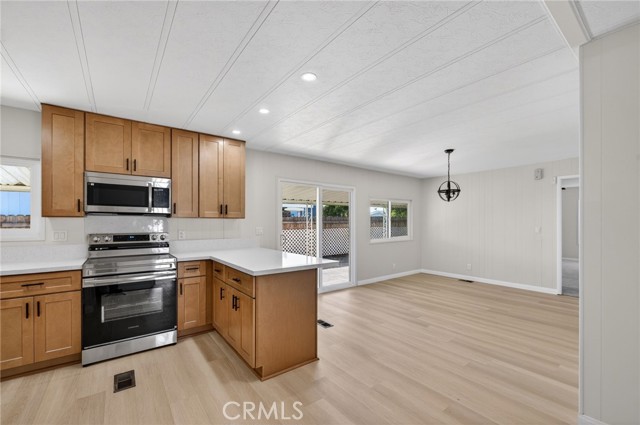 Detail Gallery Image 7 of 37 For 25139 W Posey, Hemet,  CA 92544 - 2 Beds | 2 Baths