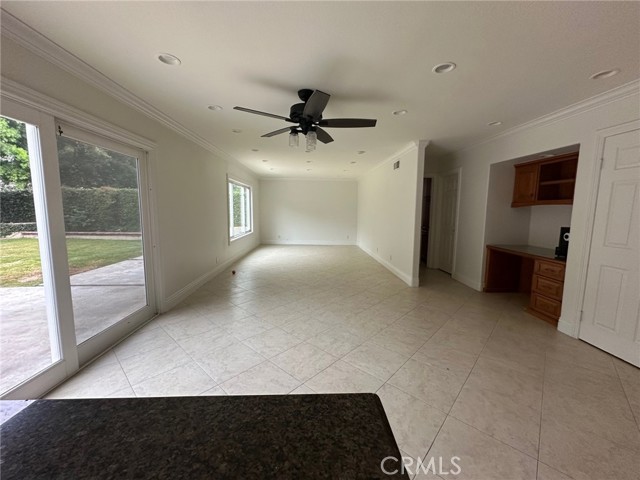 878 Prospect Place, Costa Mesa CA: https://media.crmls.org/medias/f8881397-403e-4c91-b697-c2eb0385e657.jpg
