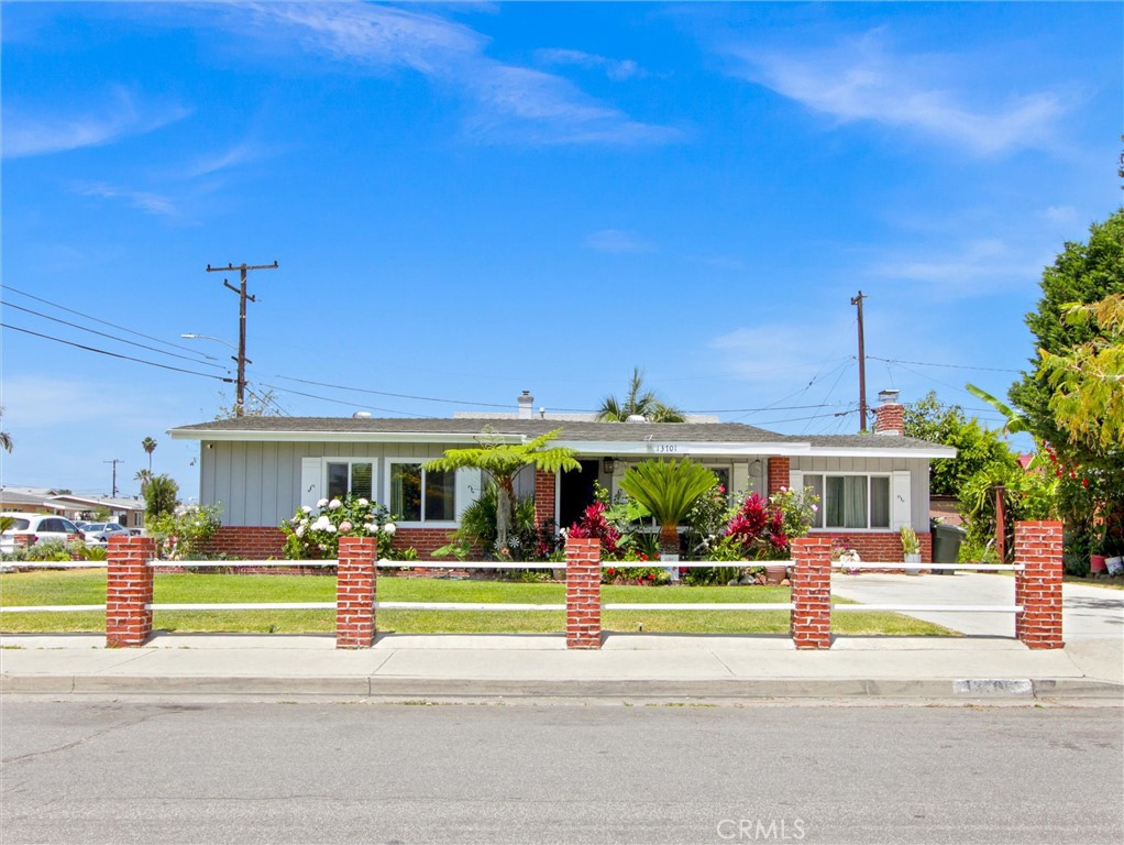 13701 Glenhaven Drive