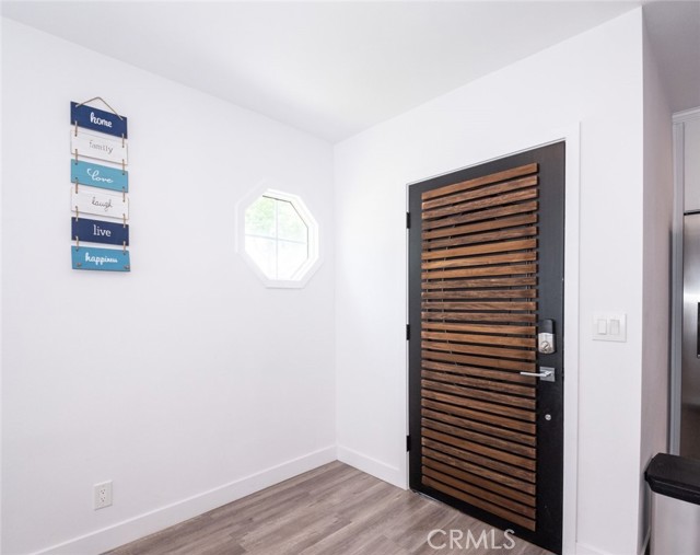 6225 Noble Avenue, Van Nuys CA: https://media.crmls.org/medias/f888ecaf-1c0d-4f63-b295-25c10d6b8afb.jpg