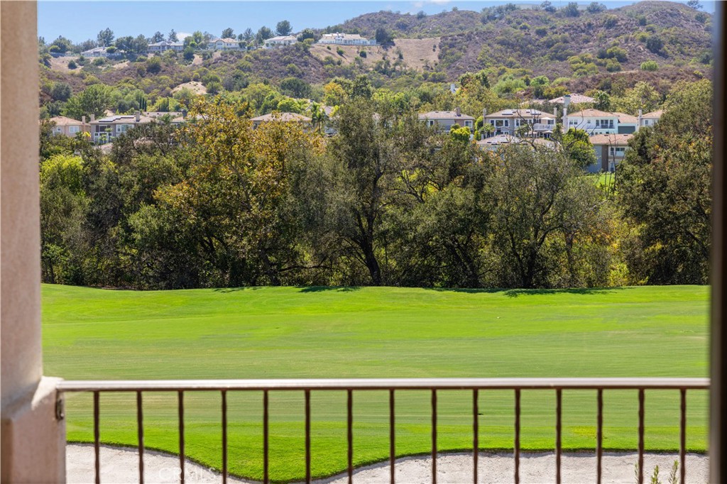 MLS #OC26102051 image #32