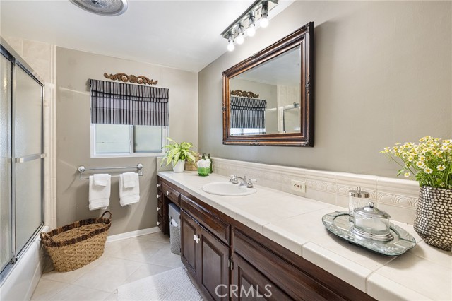 8841 White Oak Avenue, Sherwood Forest CA: https://media.crmls.org/medias/f889d395-a8c8-48af-854d-73195f9f6617.jpg