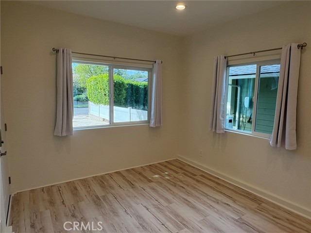 Detail Gallery Image 9 of 24 For 22119 San Miguel St, Woodland Hills,  CA 91364 - 1 Beds | 1 Baths