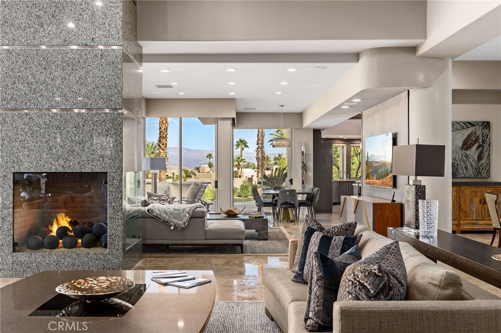 MLS #OC25241516 image #10