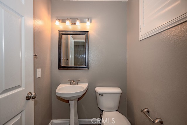 Detail Gallery Image 7 of 34 For 25759 Perlman Pl #C,  Stevenson Ranch,  CA 91381 - 3 Beds | 2/1 Baths