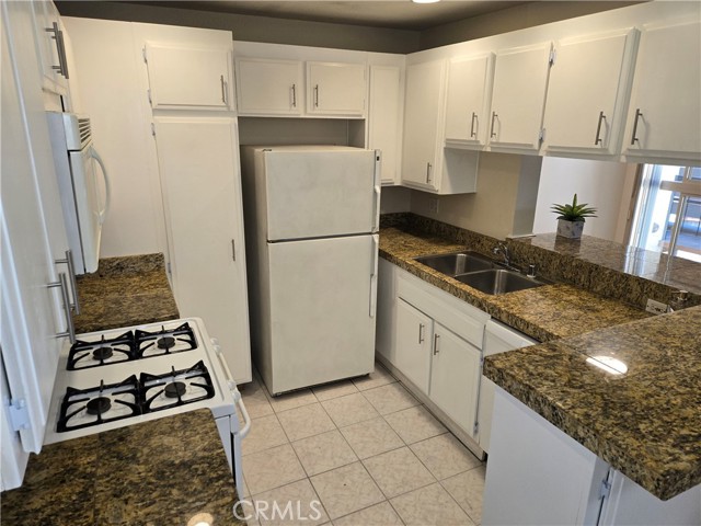 Image 1 of 52 For 3721 Country Club Drive 18