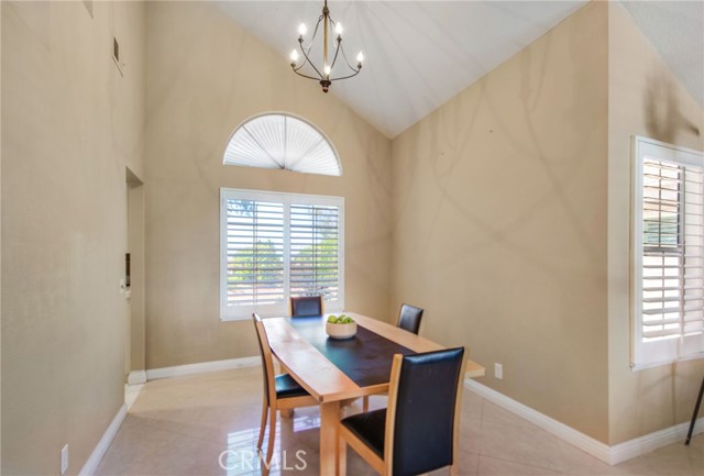 Detail Gallery Image 7 of 28 For 21141 Pennington Ln, Trabuco Canyon,  CA 92679 - 4 Beds | 2/1 Baths