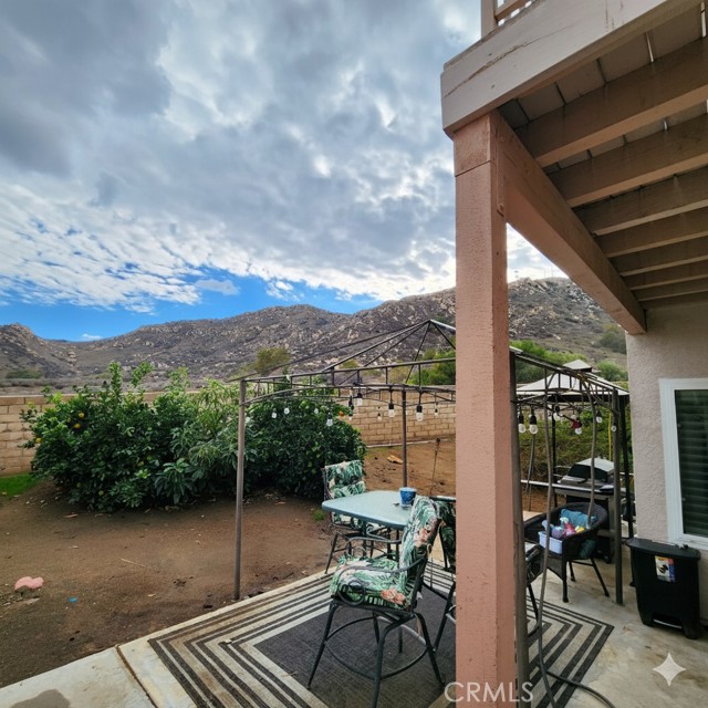 Detail Gallery Image 11 of 27 For 10482 Valley Crest, Moreno Valley,  CA 92557 - 4 Beds | 2/1 Baths