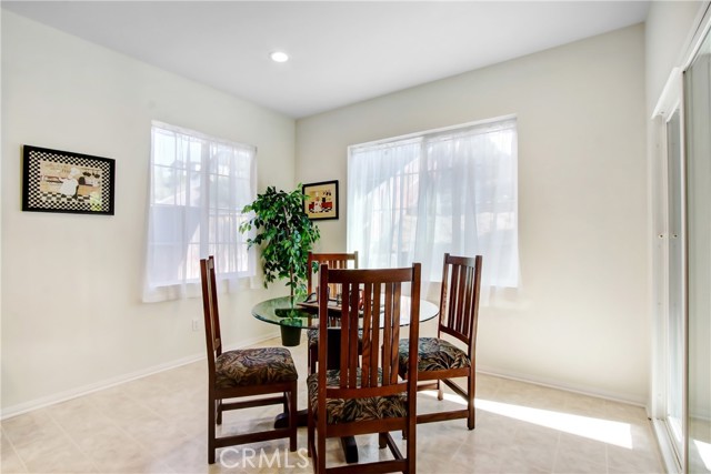 Detail Gallery Image 8 of 14 For 33919 Galleron St, Temecula,  CA 92592 - 3 Beds | 2 Baths