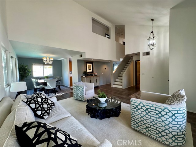 Detail Gallery Image 5 of 48 For 21 N Slope Ln, Pomona,  CA 91766 - 4 Beds | 2/1 Baths