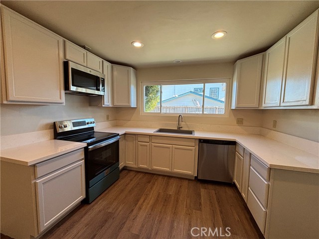 Detail Gallery Image 15 of 44 For 290 Daffodil, Nipomo,  CA 93444 - 5 Beds | 3/1 Baths