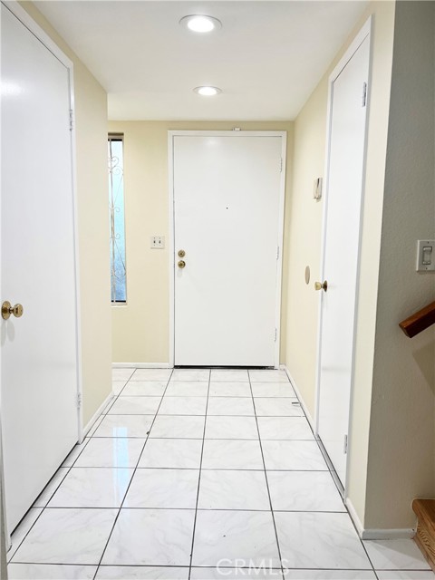 Detail Gallery Image 9 of 37 For 13946 Sandy Way 26a,  Garden Grove,  CA 92844 - 3 Beds | 2/1 Baths