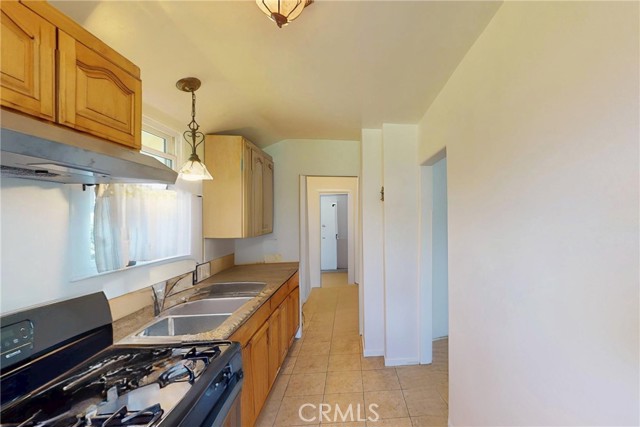 Detail Gallery Image 27 of 29 For 2372 W 29th, Los Angeles,  CA 90018 - – Beds | – Baths