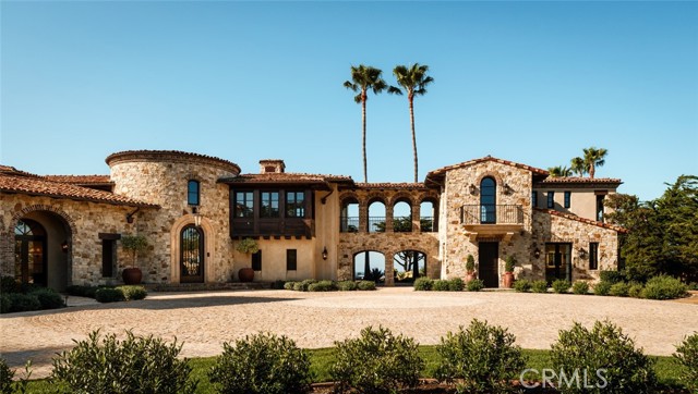 Detail Gallery Image 2 of 61 For 4130 Calle Isabella, San Clemente,  CA 92672 - 7 Beds | 7/4 Baths