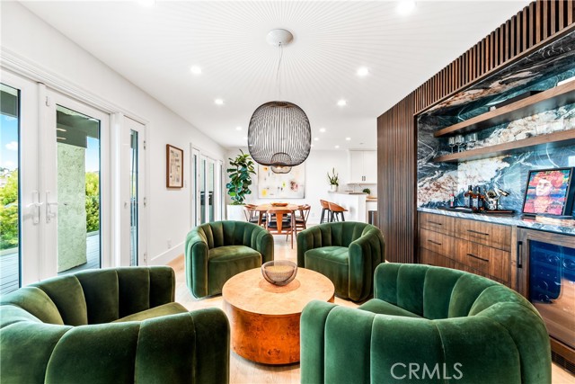 9 Jasmine Creek Dr, Corona del Mar CA: https://media.crmls.org/medias/f8908502-c321-45a7-9db7-9e878ef7e68d.jpg