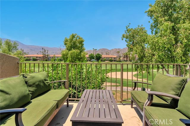 55353 Winged Foot, La Quinta CA: https://media.crmls.org/medias/f892aa81-8ee4-4802-9482-dcbfcba813a2.jpg
