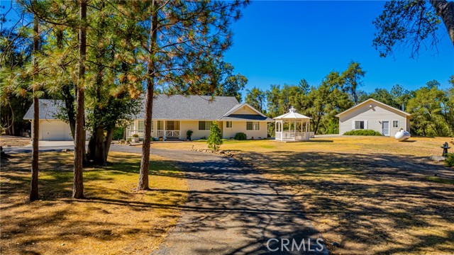 Detail Gallery Image 1 of 1 For 38402 Cedar Creek Ct, Oakhurst,  CA 93644 - 3 Beds | 2 Baths