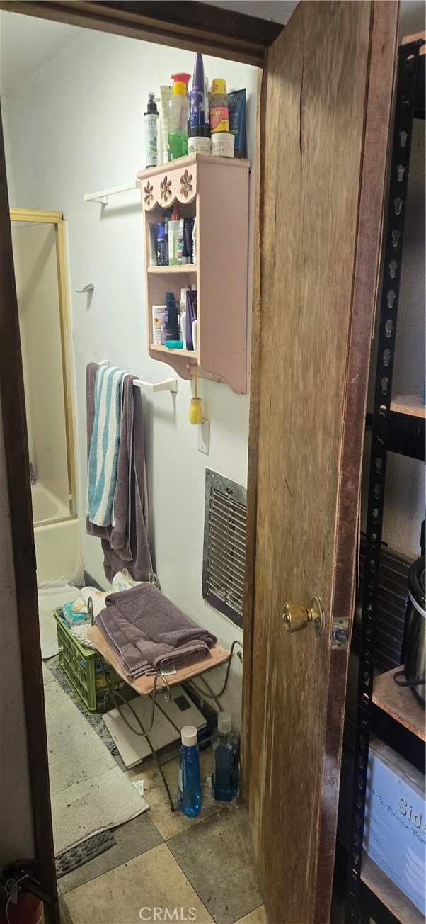 4527 Kickapoo Court, San Diego CA: https://media.crmls.org/medias/f89497fc-79c3-4b52-aeec-2b2ff4e856ef.jpg