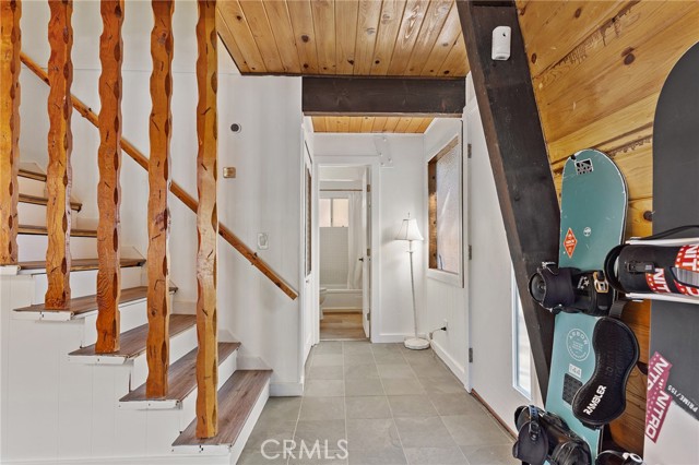 Detail Gallery Image 8 of 30 For 189 Moreno Lane, Sugarloaf,  CA 92386 - 2 Beds | 1 Baths