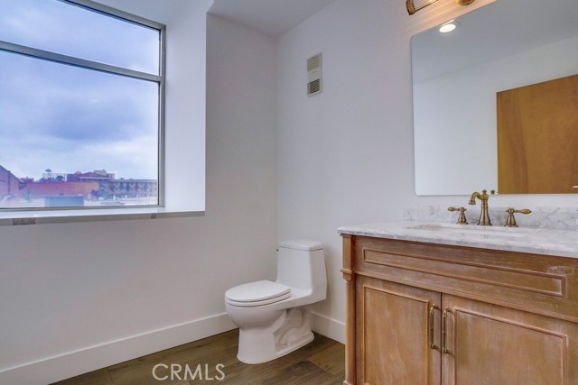 35 Raymond N, Pasadena CA: https://media.crmls.org/medias/f894fc8a-9c41-4ac0-9756-2e5ce3fec070.jpg