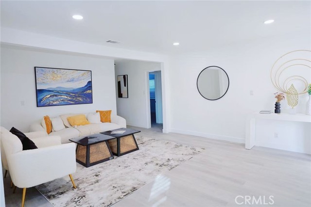 Detail Gallery Image 3 of 26 For 3813 W 173rd, Torrance,  CA 90504 - 4 Beds | 2 Baths