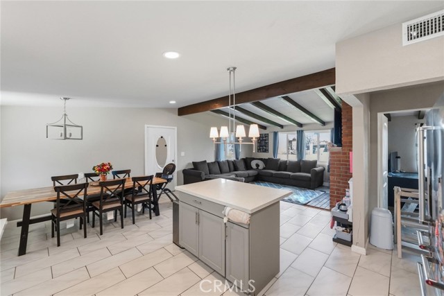 Detail Gallery Image 13 of 28 For 38871 Yucca Tree, Palmdale,  CA 93551 - 3 Beds | 1 Baths
