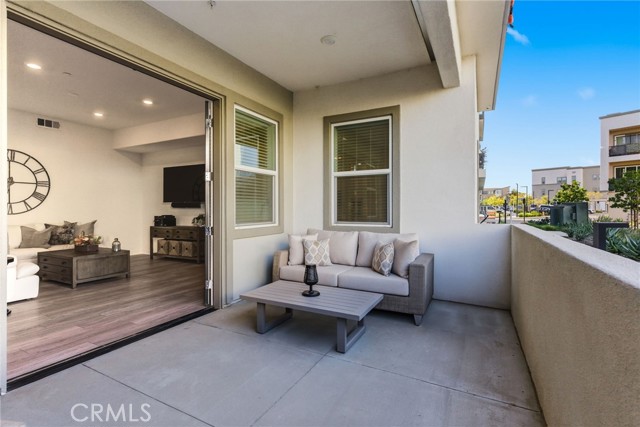 Detail Gallery Image 30 of 46 For 27410 N Merlin Pl #101,  Valencia,  CA 91381 - 2 Beds | 2 Baths