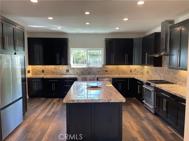 Detail Gallery Image 3 of 15 For 17358 Martha St, Encino,  CA 91316 - 3 Beds | 2/1 Baths