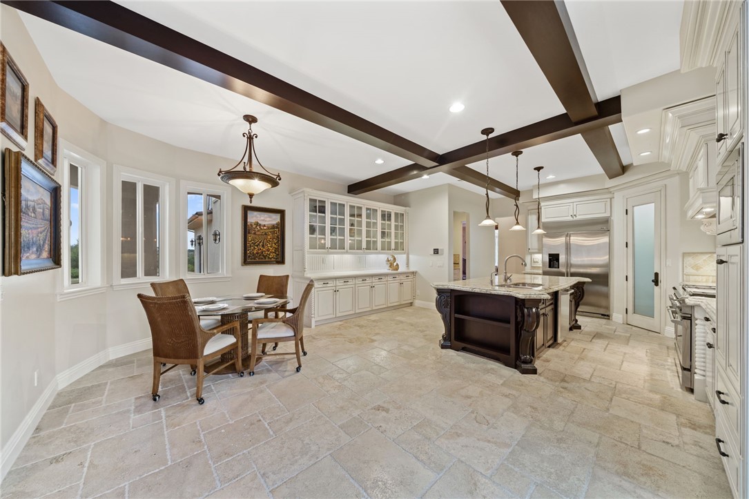 Detail Gallery Image 13 of 60 For 18378 Avenida Bosque, Murrieta,  CA 92562 - 4 Beds | 3/1 Baths