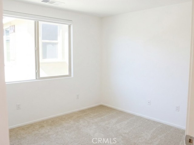 Detail Gallery Image 13 of 26 For 29251 Water Glass Ct, Winchester,  CA 92596 - 3 Beds | 2 Baths