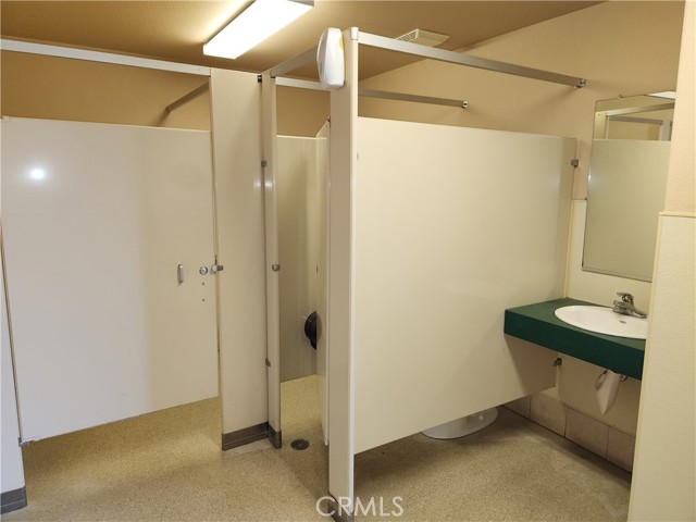 5990 Foster Road, Paradise, California 95969, ,Commercial Lease,For Rent,5990 Foster Road,CRSN25069811