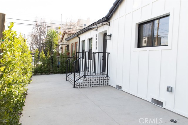 Detail Gallery Image 3 of 37 For 11240 Peach Grove St, North Hollywood,  CA 91601 - – Beds | – Baths