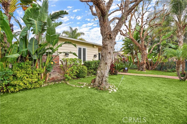 5362 Yolanda Avenue, Tarzana CA: https://media.crmls.org/medias/f8983dab-847c-499d-9ee7-43781dbd83fc.jpg