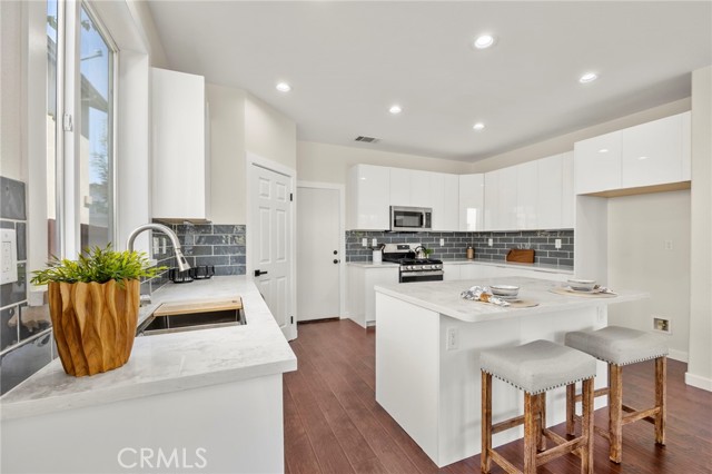 Detail Gallery Image 13 of 57 For 17533 Sagebrush Way, Carson,  CA 90746 - 3 Beds | 3 Baths
