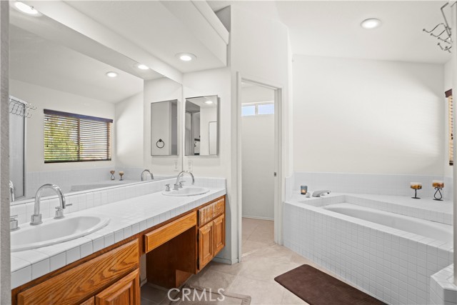 Detail Gallery Image 21 of 39 For 6742 N Chason Way, San Bernardino,  CA 92407 - 5 Beds | 3 Baths