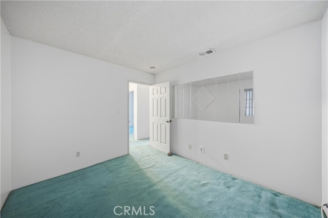 Detail Gallery Image 20 of 28 For 40 W Zane St, Long Beach,  CA 90805 - 4 Beds | 2 Baths