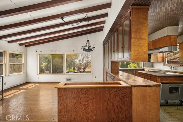 Detail Gallery Image 6 of 40 For 4939 Lowell Ave, La Crescenta,  CA 91214 - 3 Beds | 1 Baths