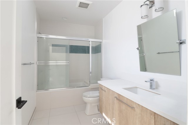 Detail Gallery Image 11 of 12 For 288 S Oakland Ave #114,  Pasadena,  CA 91101 - 1 Beds | 1/1 Baths