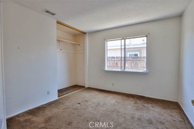 134 N Woodlake Street, Lake Elsinore CA: https://media.crmls.org/medias/f899fa1a-69d5-4f40-9496-553923fecf2d.jpg