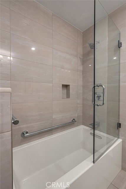 Detail Gallery Image 33 of 55 For 3641 Somerset, Los Angeles,  CA 90016 - 3 Beds | 2 Baths
