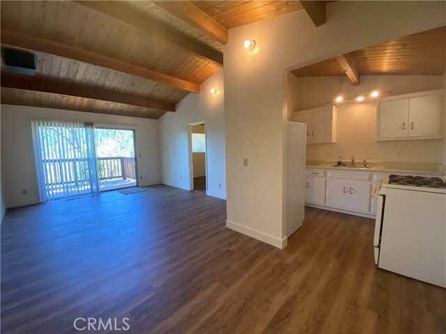 Detail Gallery Image 6 of 34 For 12137 Black Oak Dr, Loch Lomond,  CA 95461 - 3 Beds | 1 Baths