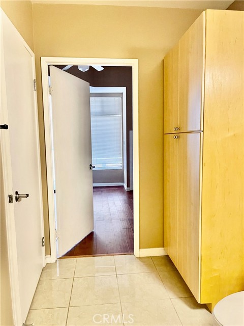 388 E Ocean Boulevard, Long Beach CA: https://media.crmls.org/medias/f89cb20f-660e-4c81-b90f-452c274f4b07.jpg