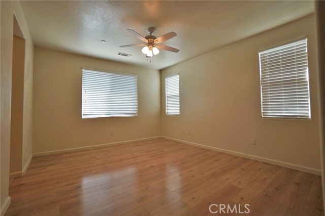 Detail Gallery Image 33 of 57 For 3000 Sunnyside Ct, Visalia,  CA 93292 - 3 Beds | 2 Baths